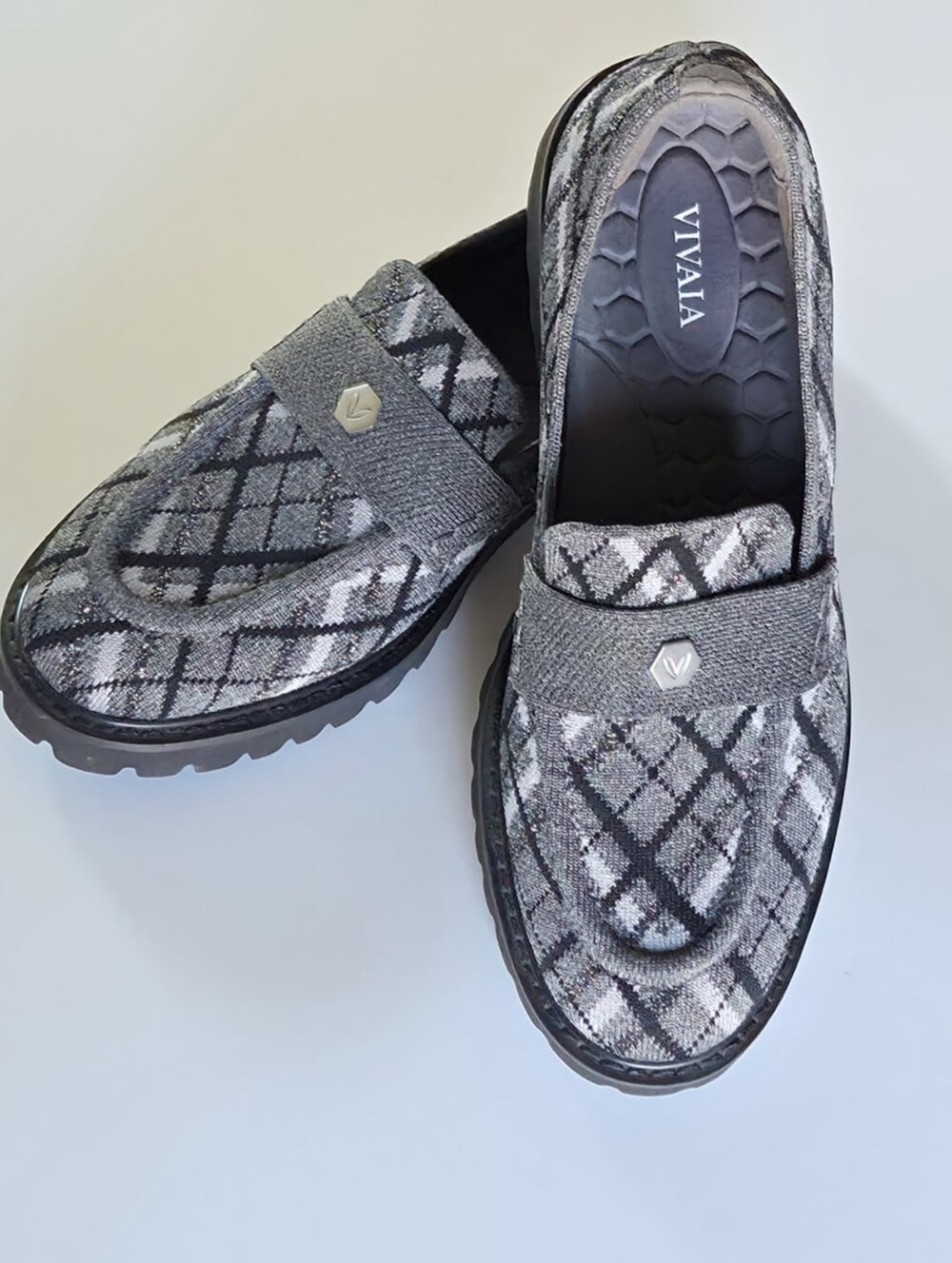 Vivaia 8 Women's Grey Plaid Woven Knit Chunky Lug Sole Slip On Penny Loafers